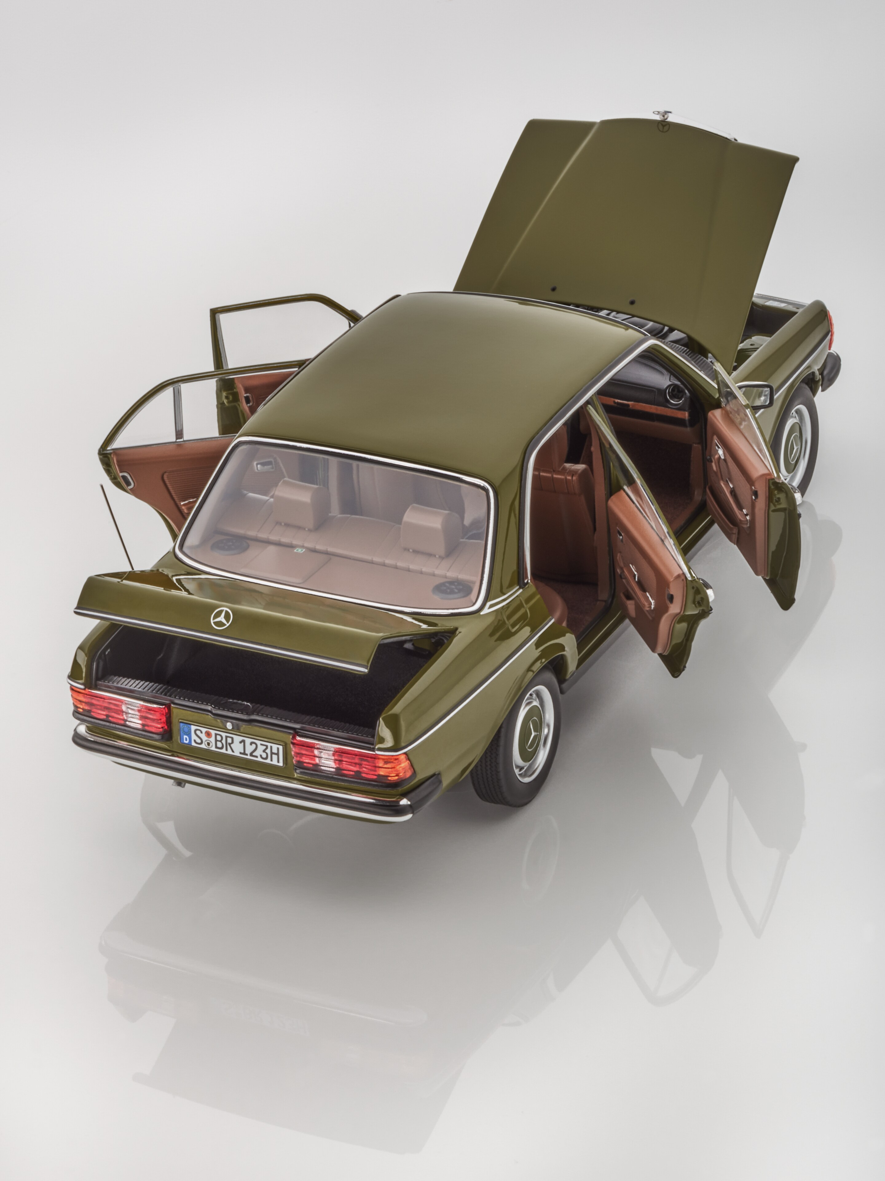 200 W123 (1980-1985) - Norev, 1:18