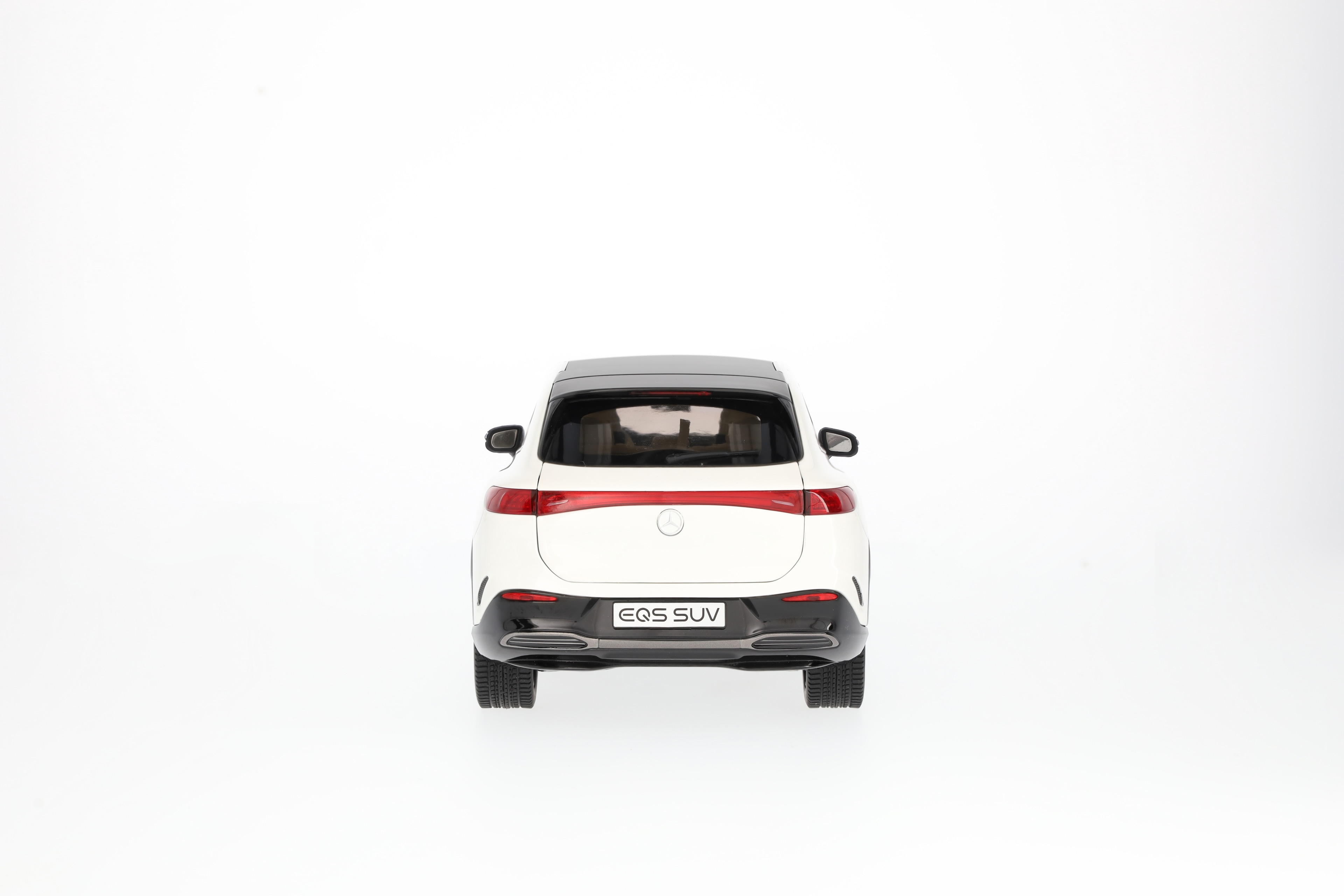 EQS SUV, AMG Line, X296 - G manufaktur diamantweiß bright, NZG, 1:18