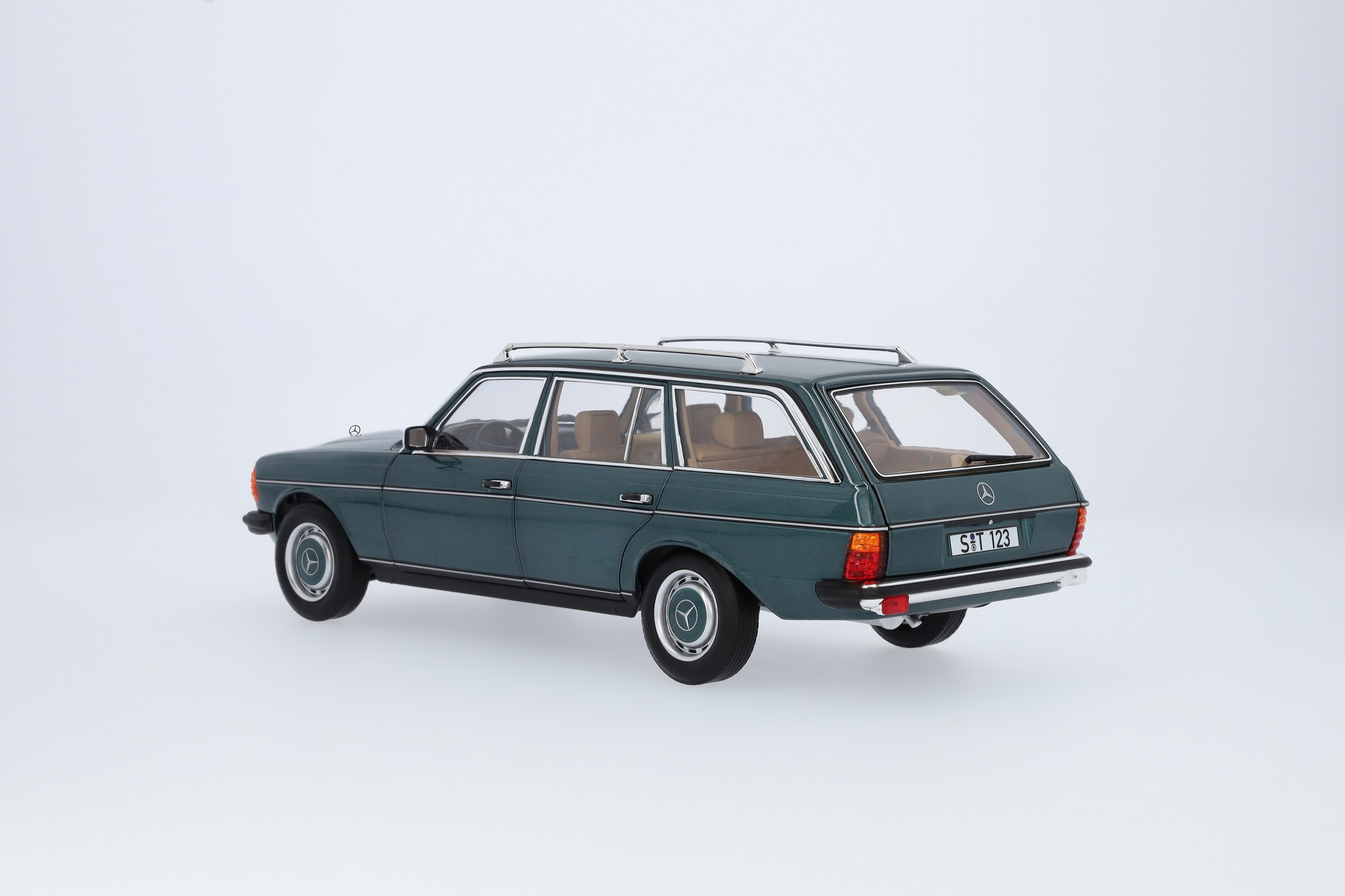 200 kombi S123 (1980-1985) - petrol, Norev, 1:18
