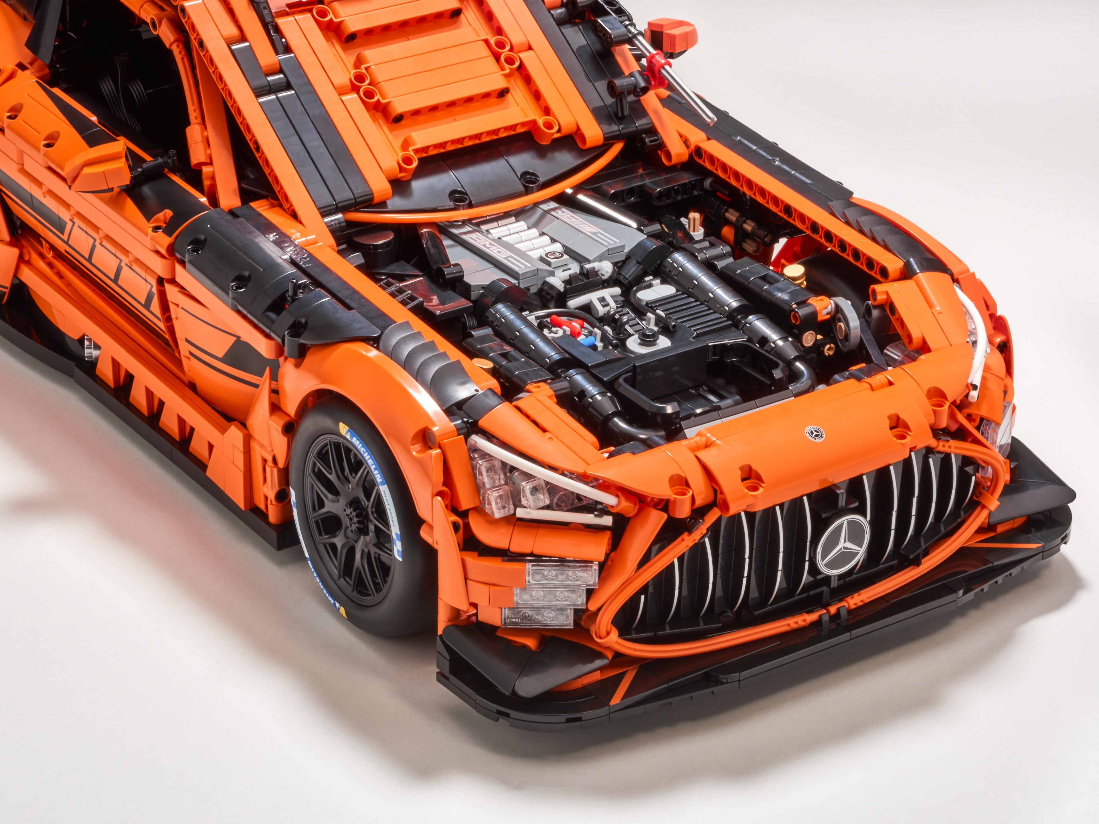 Mercedes-AMG GT3, Element zaciskowy do modelu, C190 - pomarańczowy, CaDa, 1:8