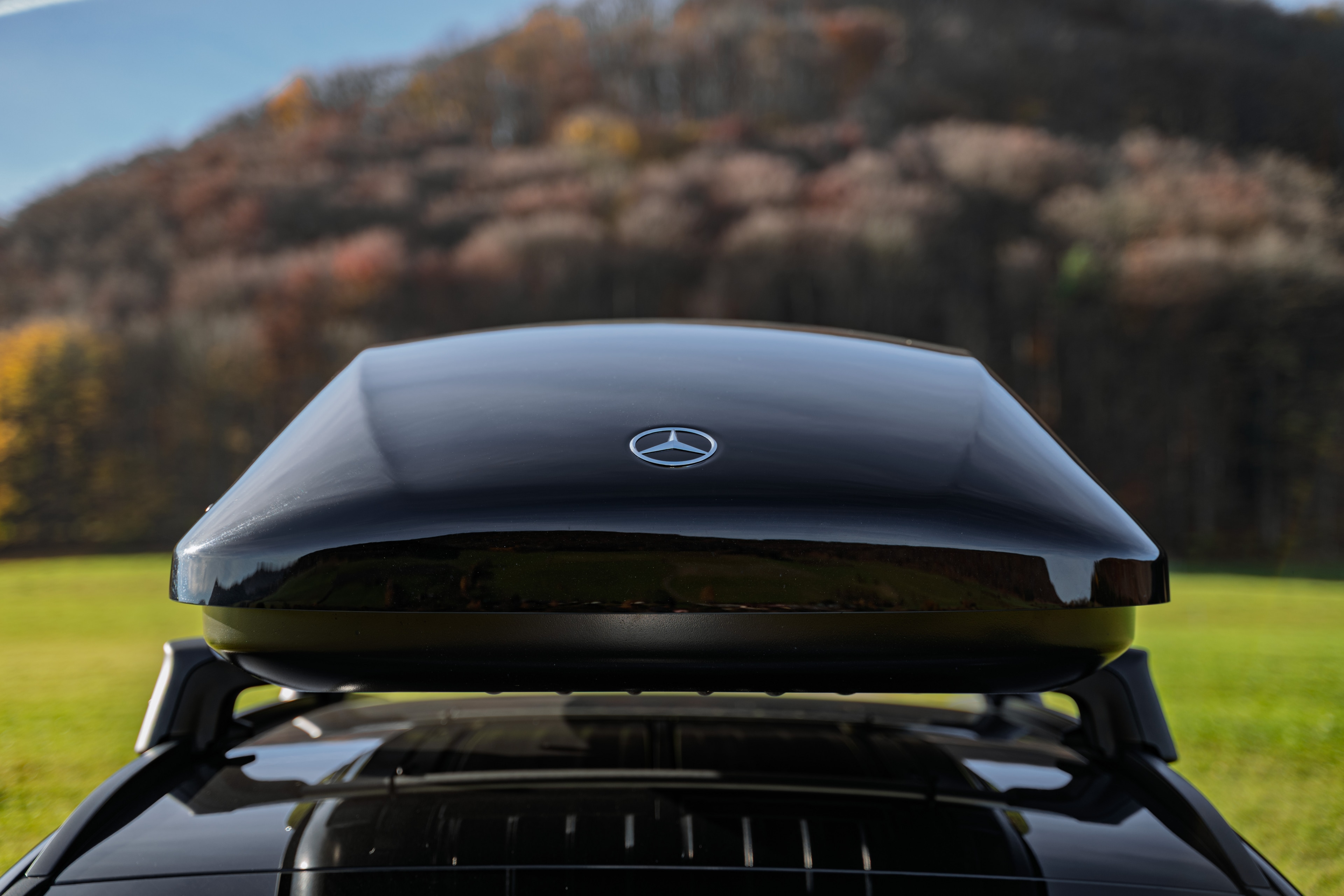 Boks dachowy Mercedes-Benz XL, 590 litrów - tworzywo sztuczne, czerń, lakier, błyszczące