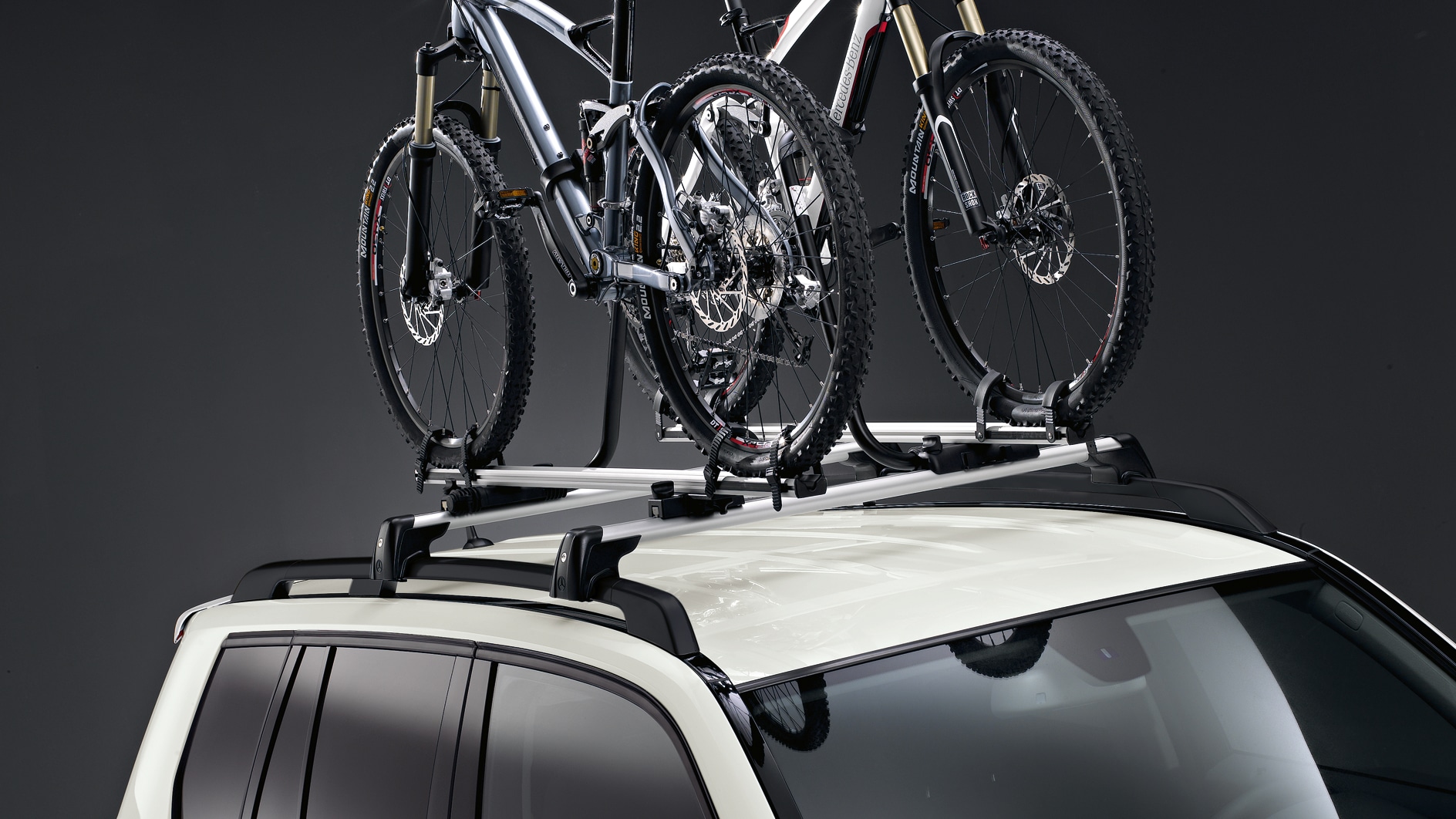 Bagażnik rowerowy - aluminium / tworzywo sztuczne, srebrny / czerń