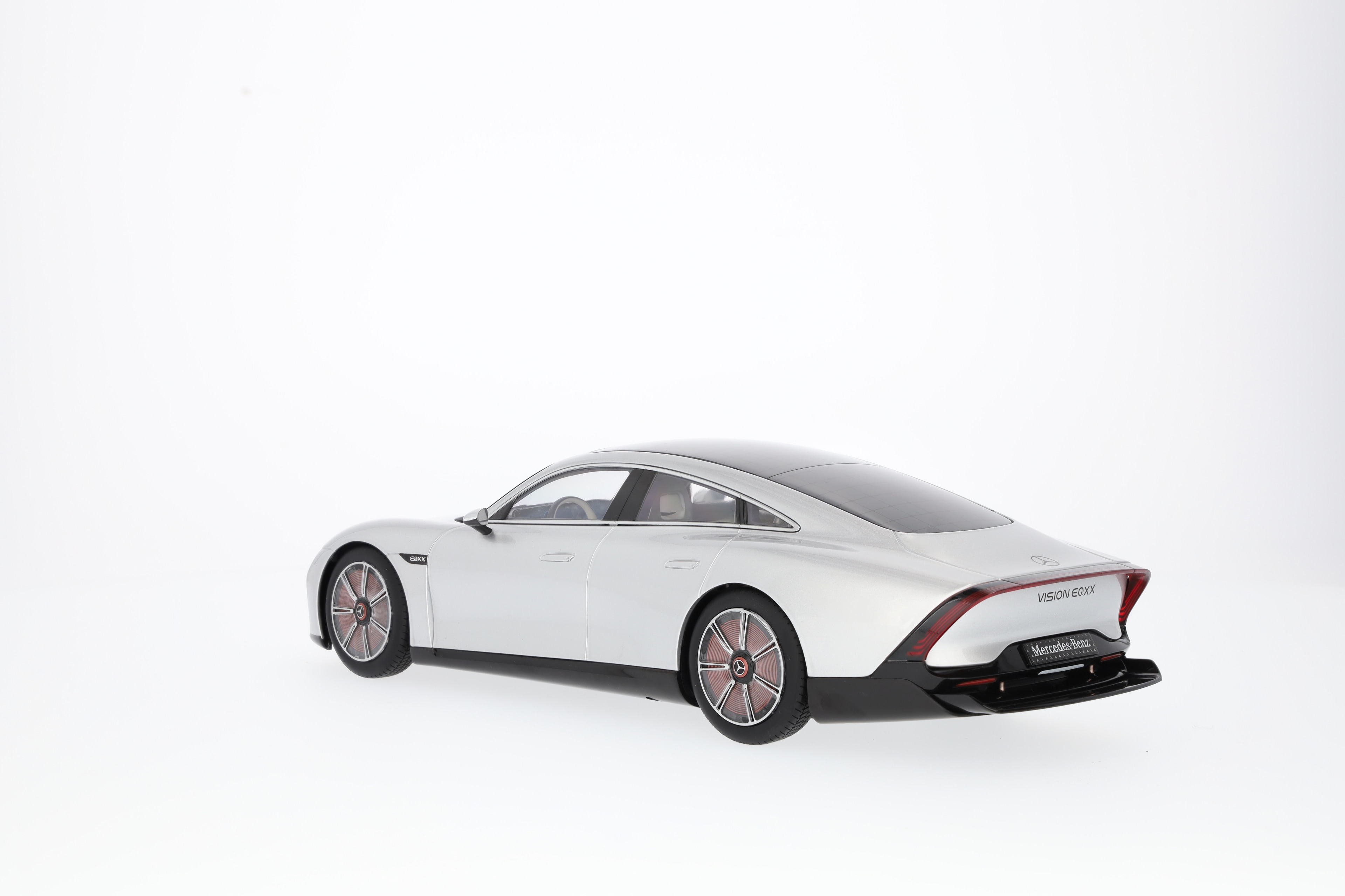 Vision EQXX, Showcar - silber alubeam, NZG, 1:18