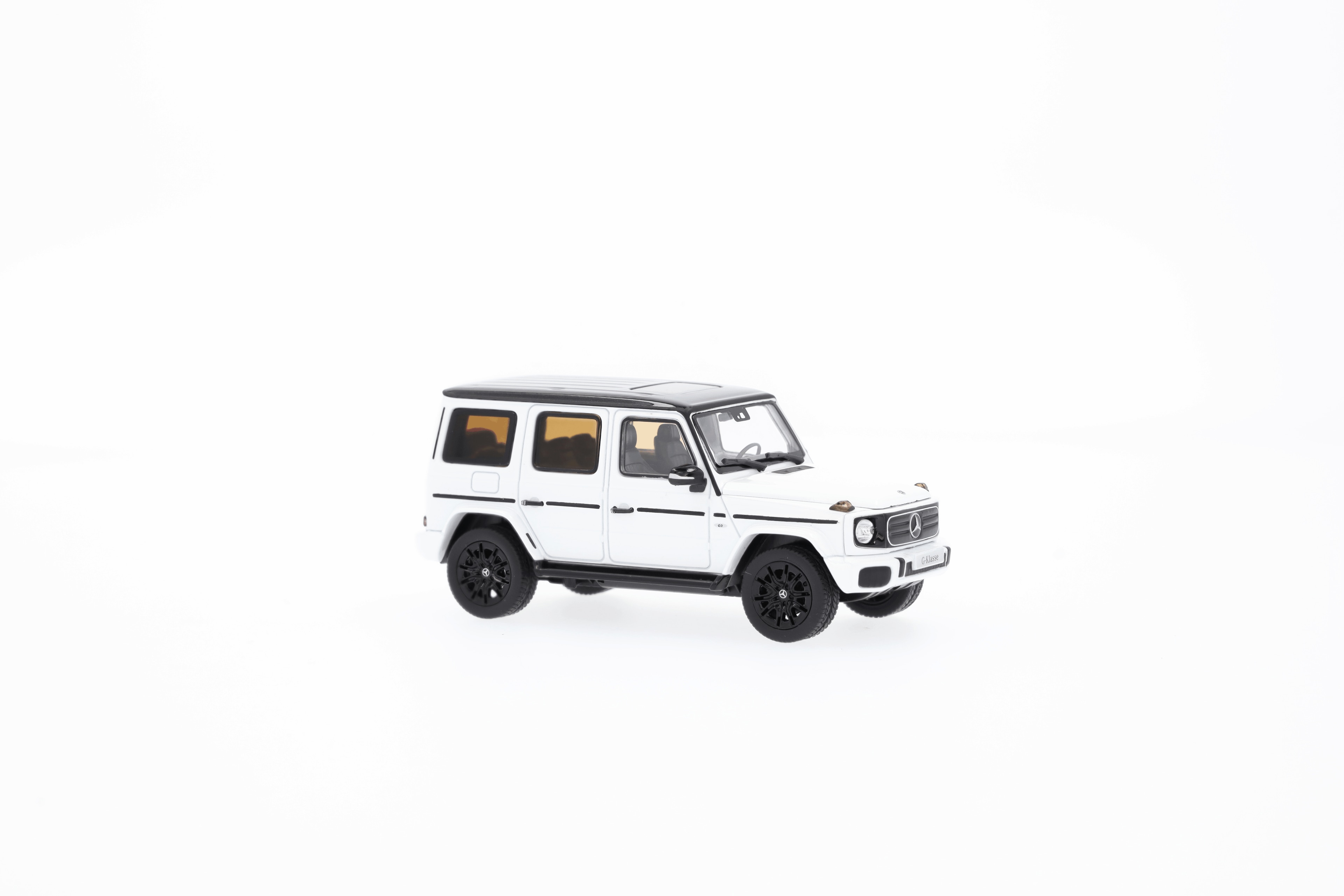 G 580 with EQ Technology, Geländewagen, AMG Line, N465 - MANUFAKTUR opalithweiß bright, Norev, 1:43