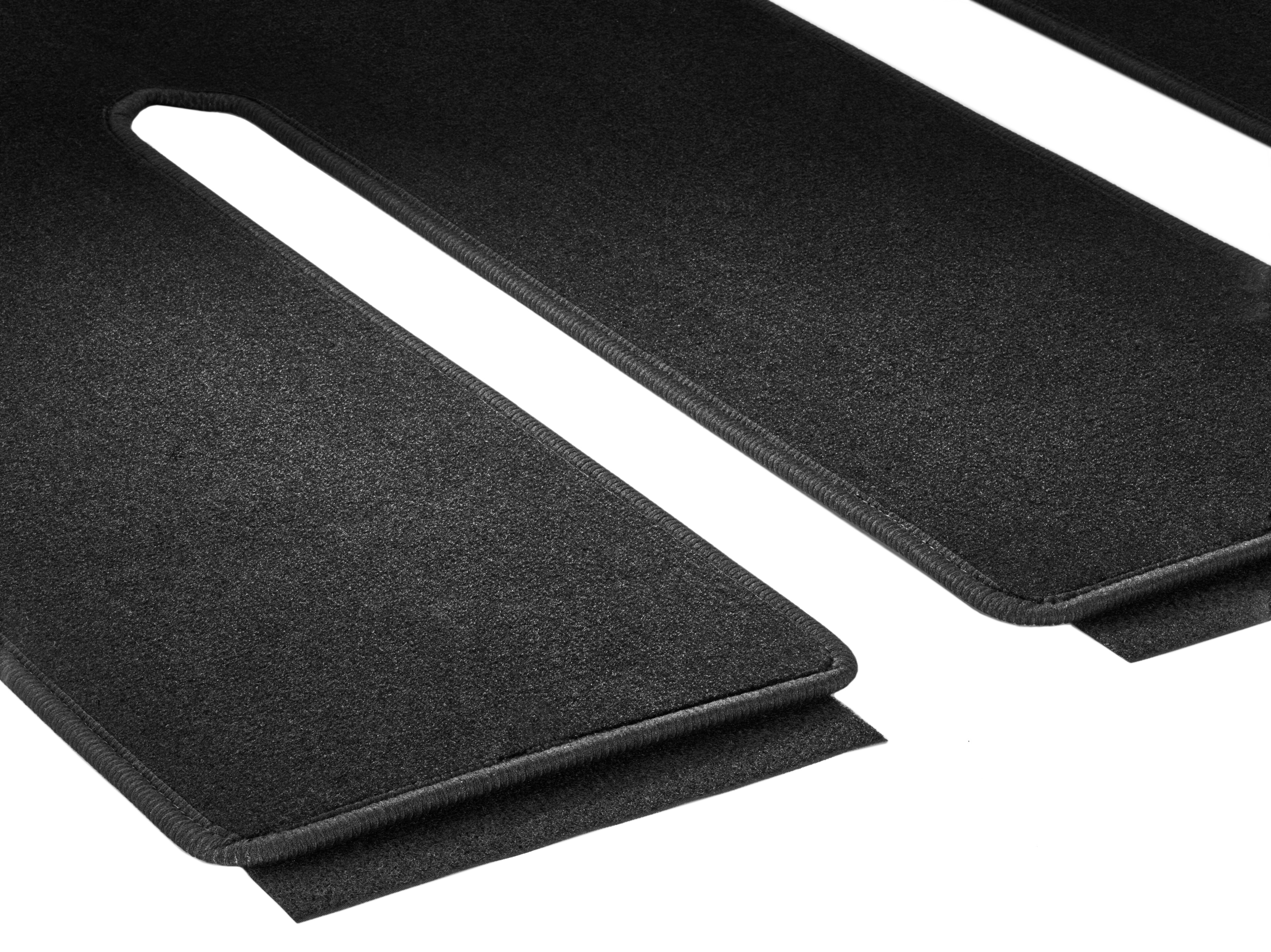 Maty welurowe, Bagażnik, z pojedynczą prowadnicą, 1-częściowa, IN3, UT3 - kierownica z lewej/prawej strony, czerń