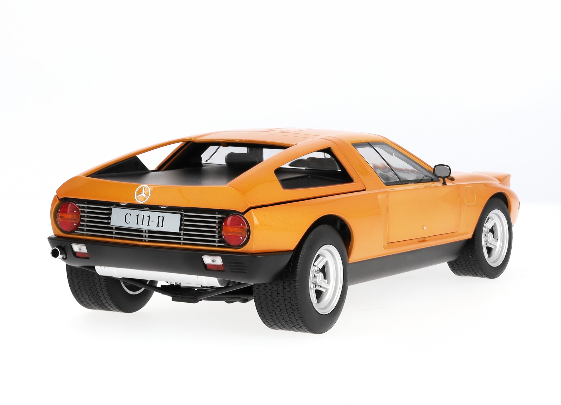 Pojazd doświadczalny C 111 / II (1970) - jesienna biel, Norev, 1:18