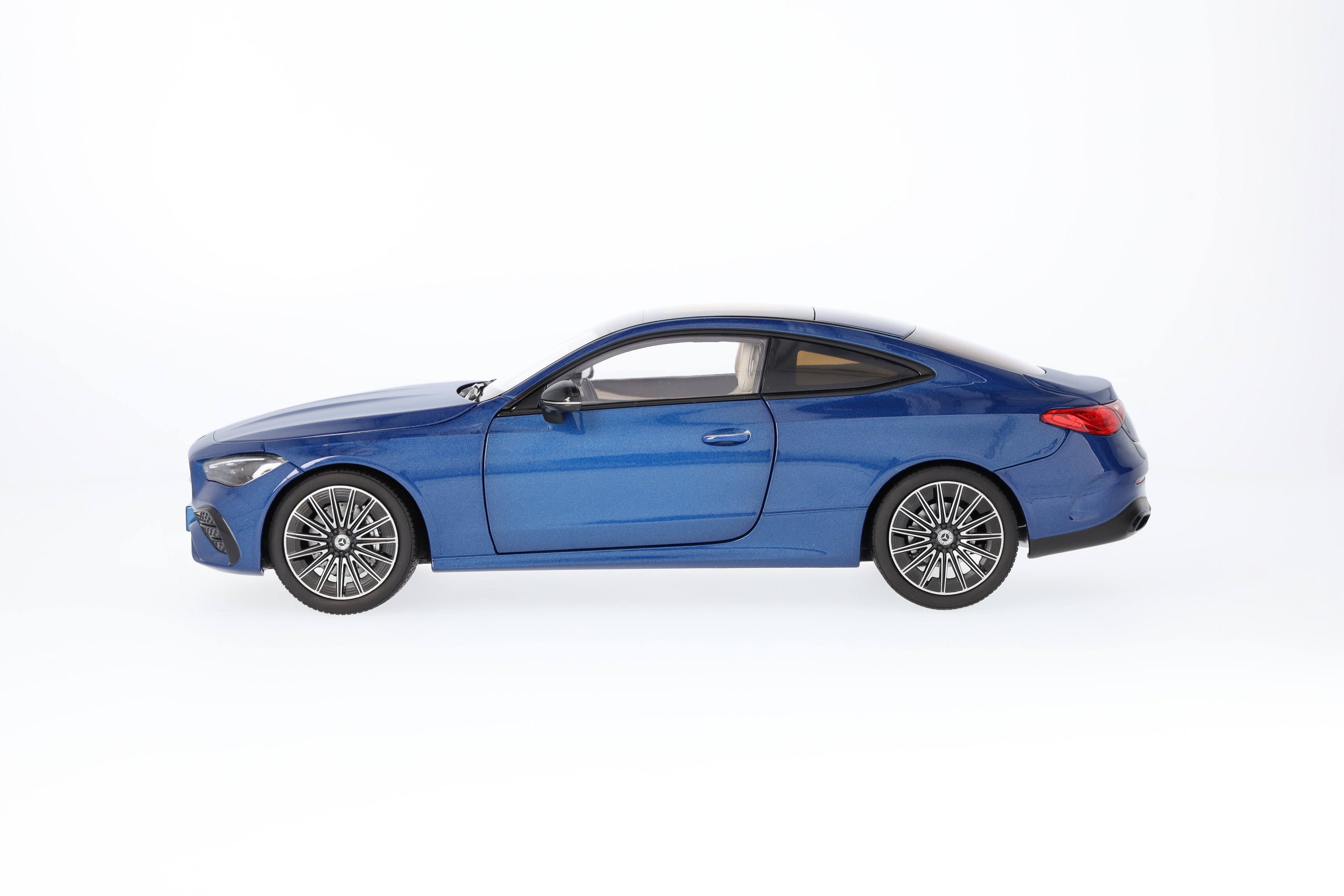 CLE Coupé, AMG Line, C236 - spektralblau, Norev, 1:18