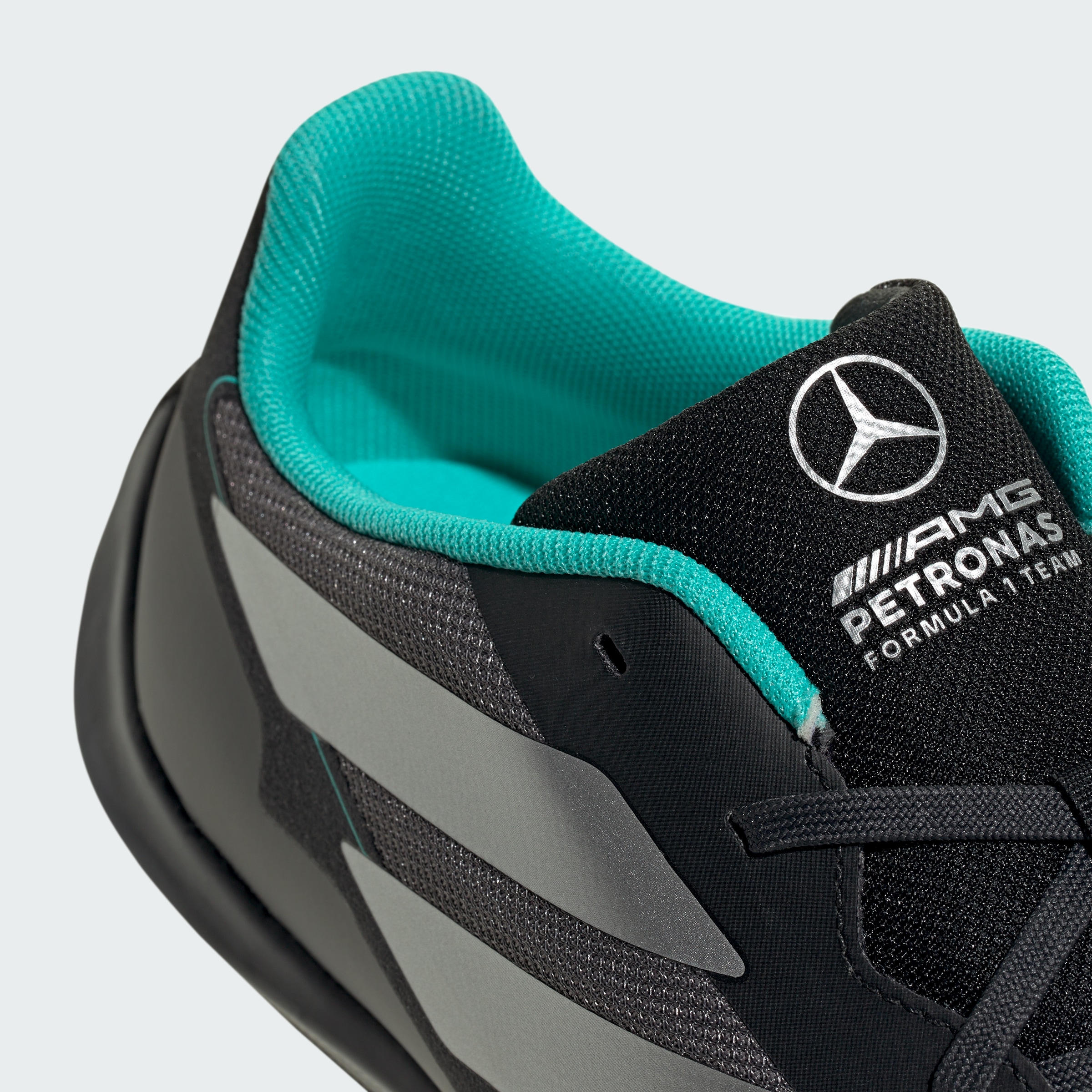 Sneakersy, Feroza Base, Mercedes-AMG F1 - czerń / srebrny, 8, adidas