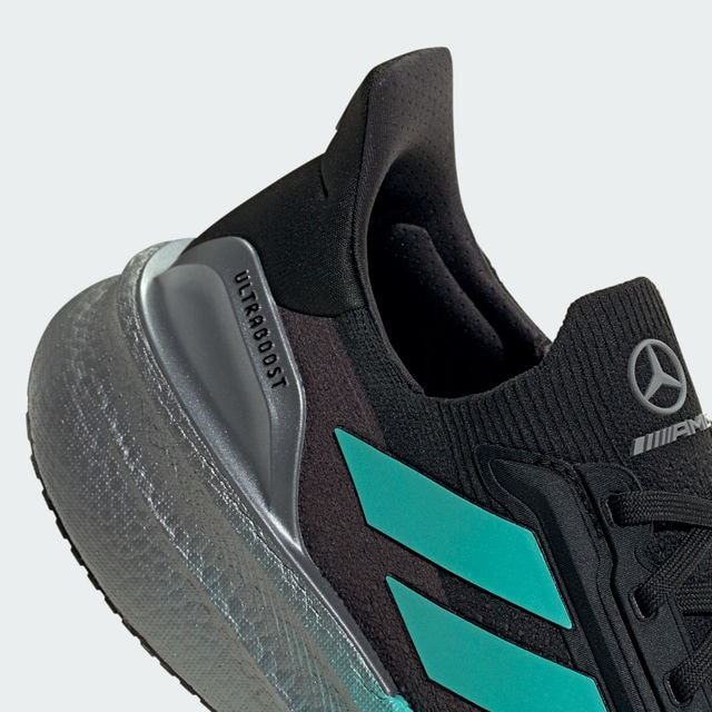 Laufschuhe, Ultraboost 5X, Mercedes-AMG F1 - schwarz, 45 1/3, adidas
