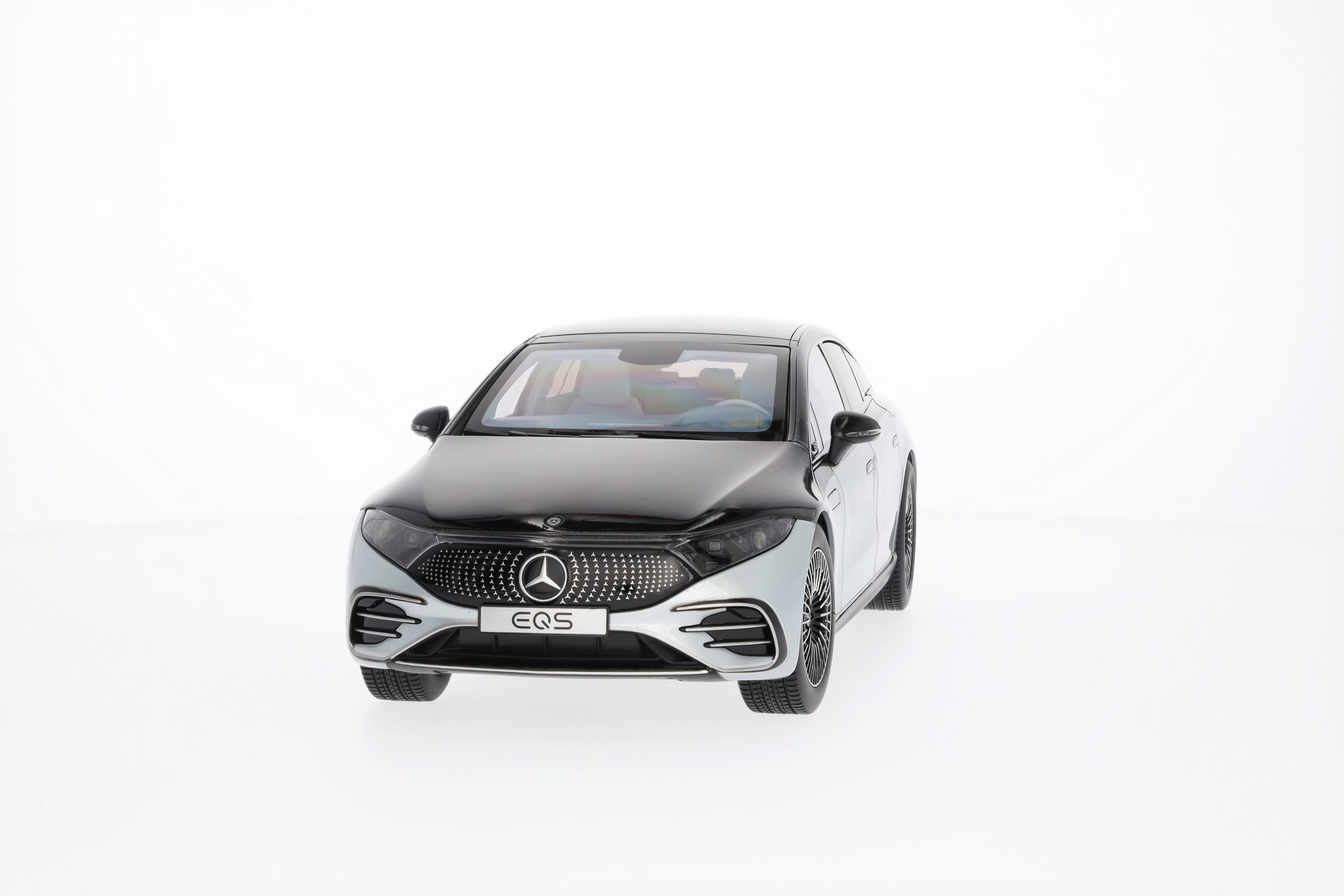 EQS, Limousine, AMG Line, V297, mit Beleuchtung - obsidianschwarz / hightechsilber, NZG, 1:18