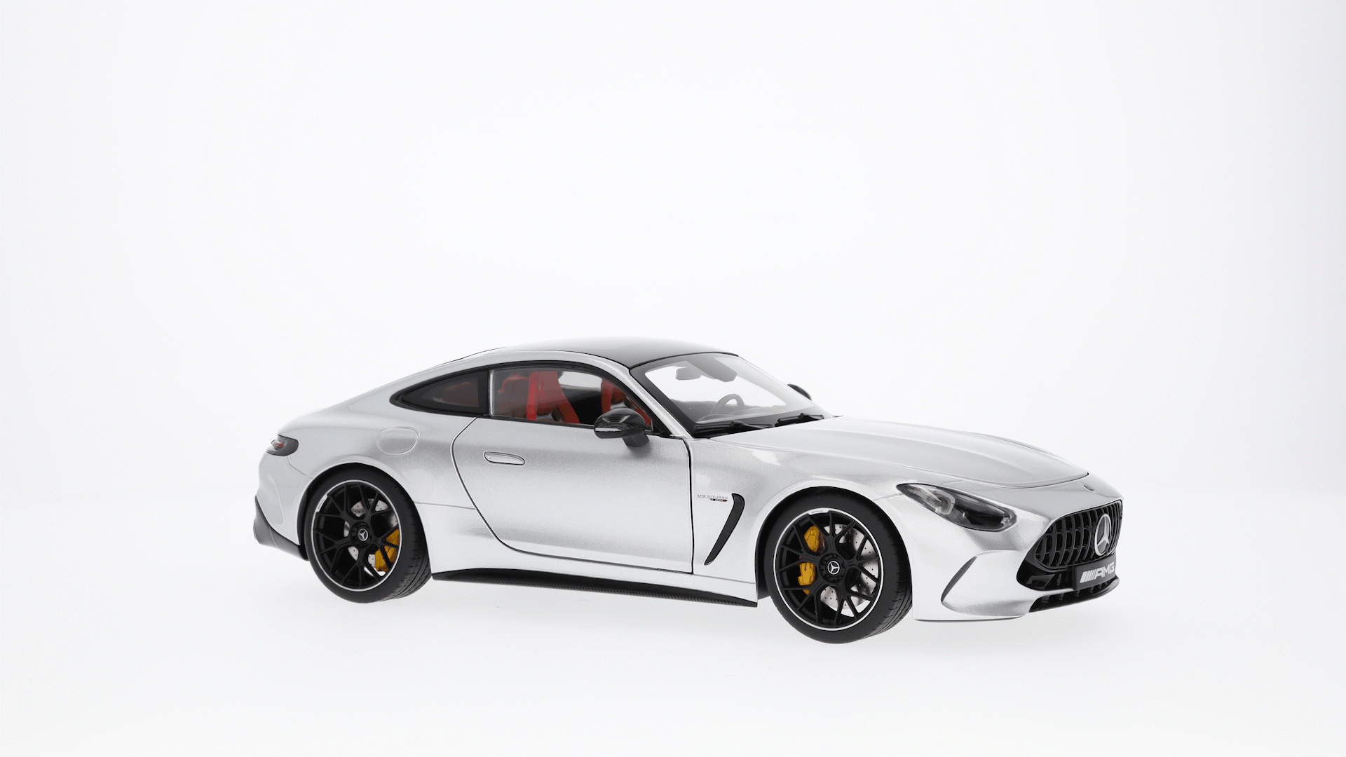 Mercedes-AMG GT 63, C192 - srebro hightech, NZG, 1:18