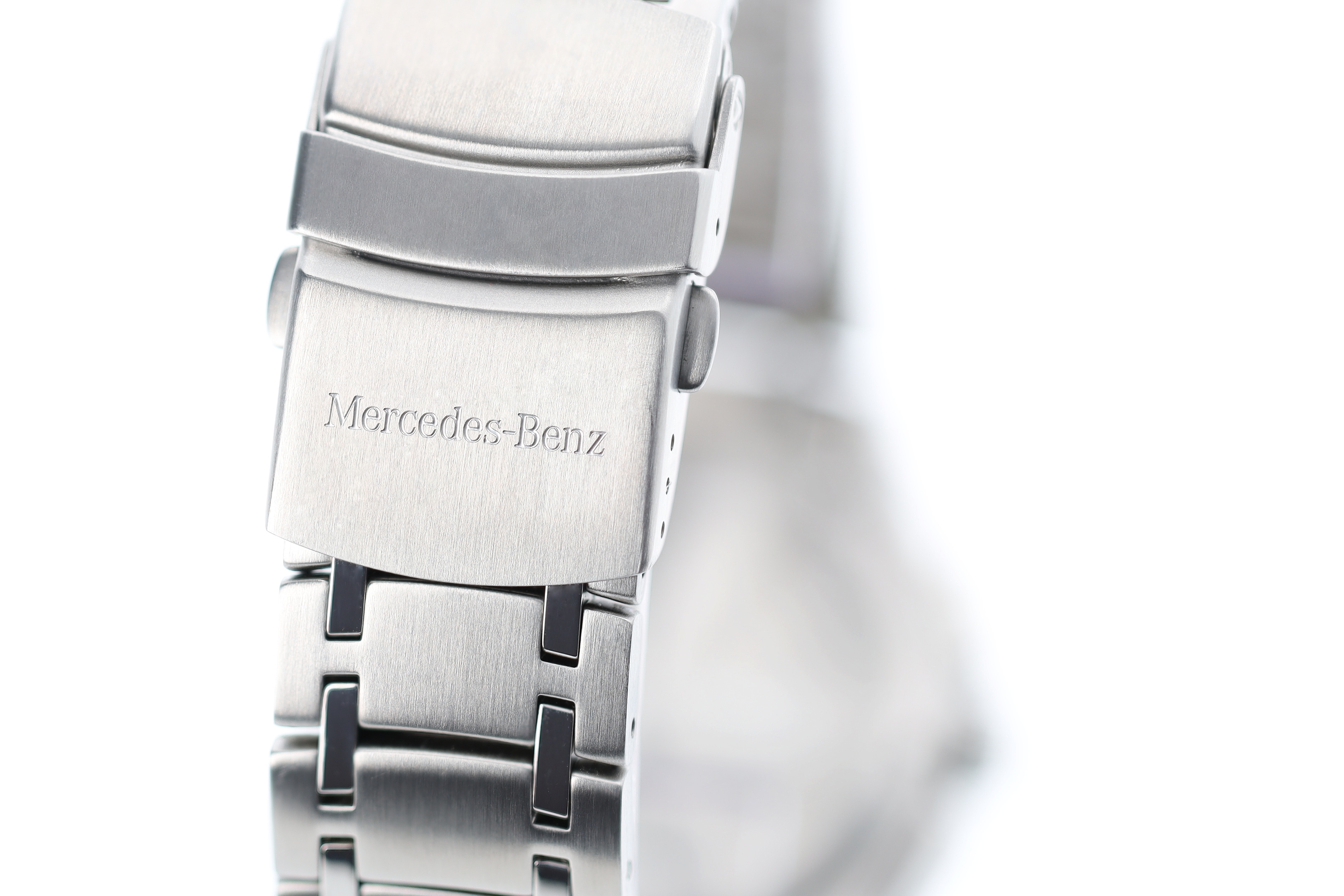 Chronograph Herren, Business, Solar - silberfarben / schwarz, Edelstahl / Aluminium