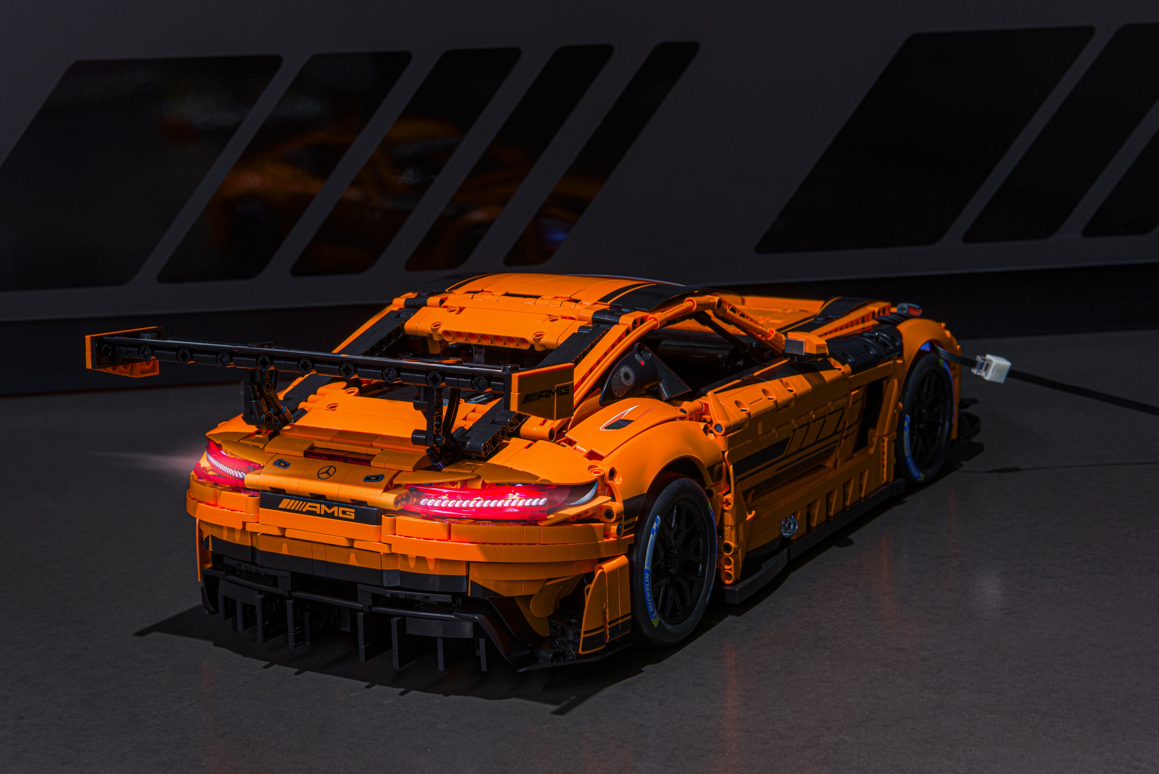 Mercedes-AMG GT3, Element zaciskowy do modelu, C190 - pomarańczowy, CaDa, 1:8