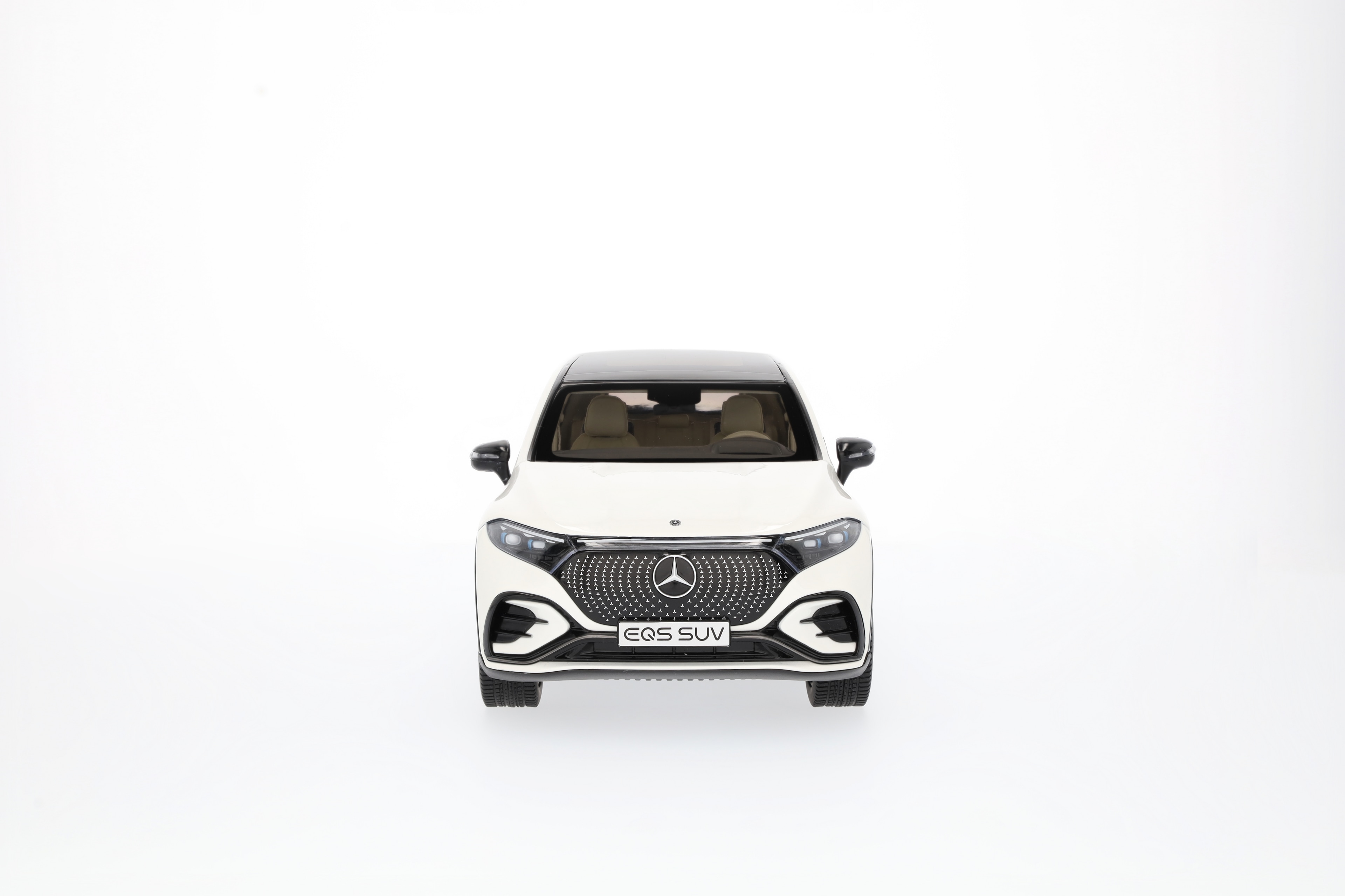 EQS SUV, AMG Line, X296 - G manufaktur diamantweiß bright, NZG, 1:18