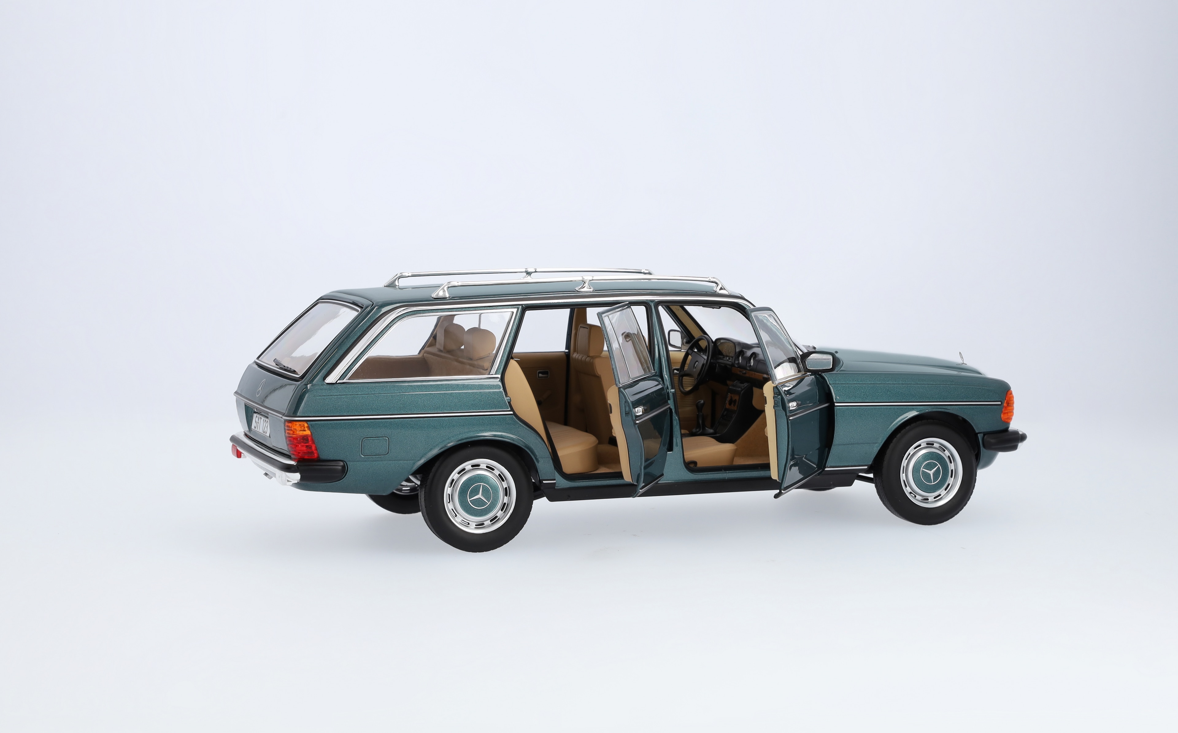 200 T-Modell S123 (1980-1985) - petrol, Norev, 1:18