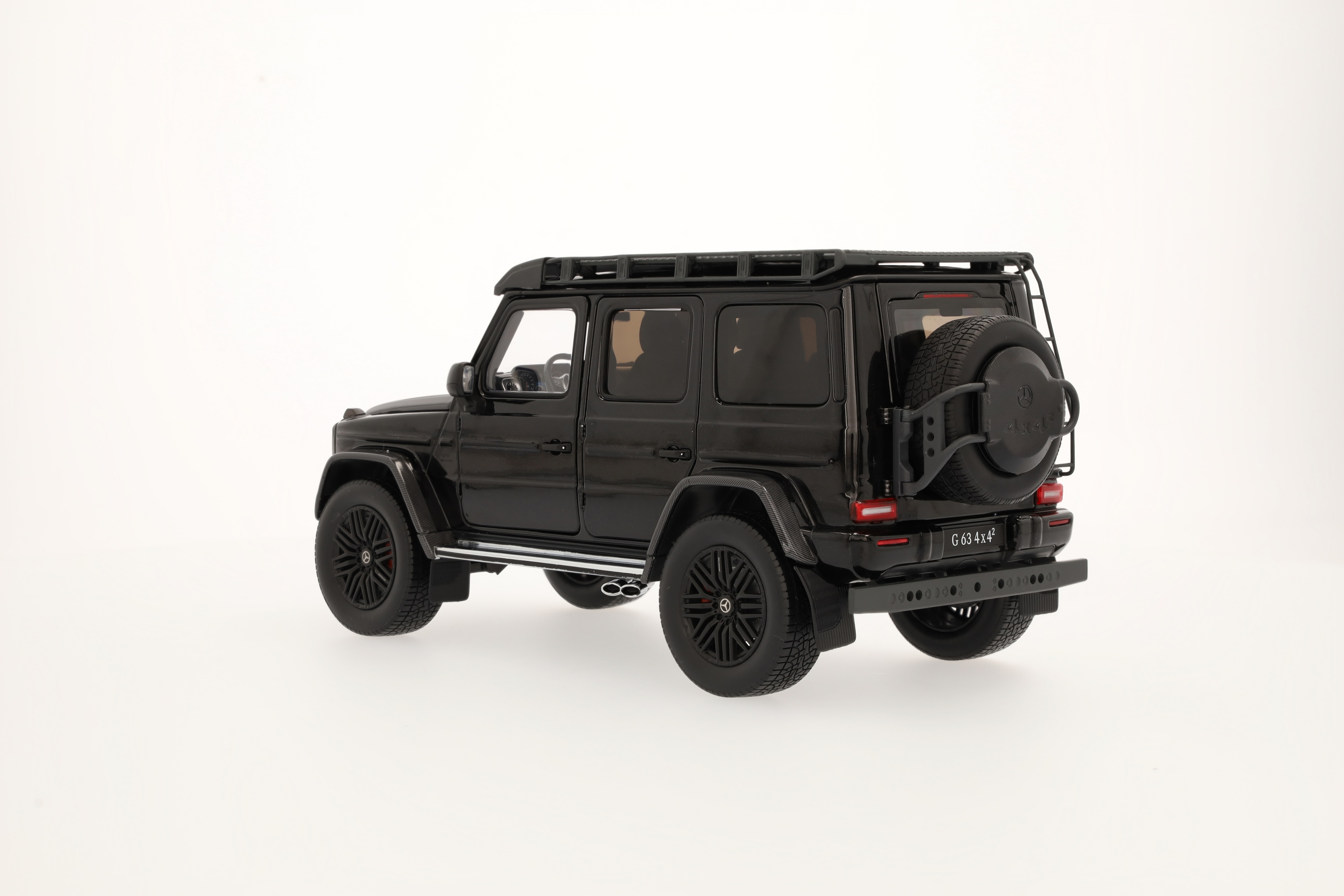 Mercedes-AMG G 63 4x4², W463 - czerń obsydianu, iScale, 1:18