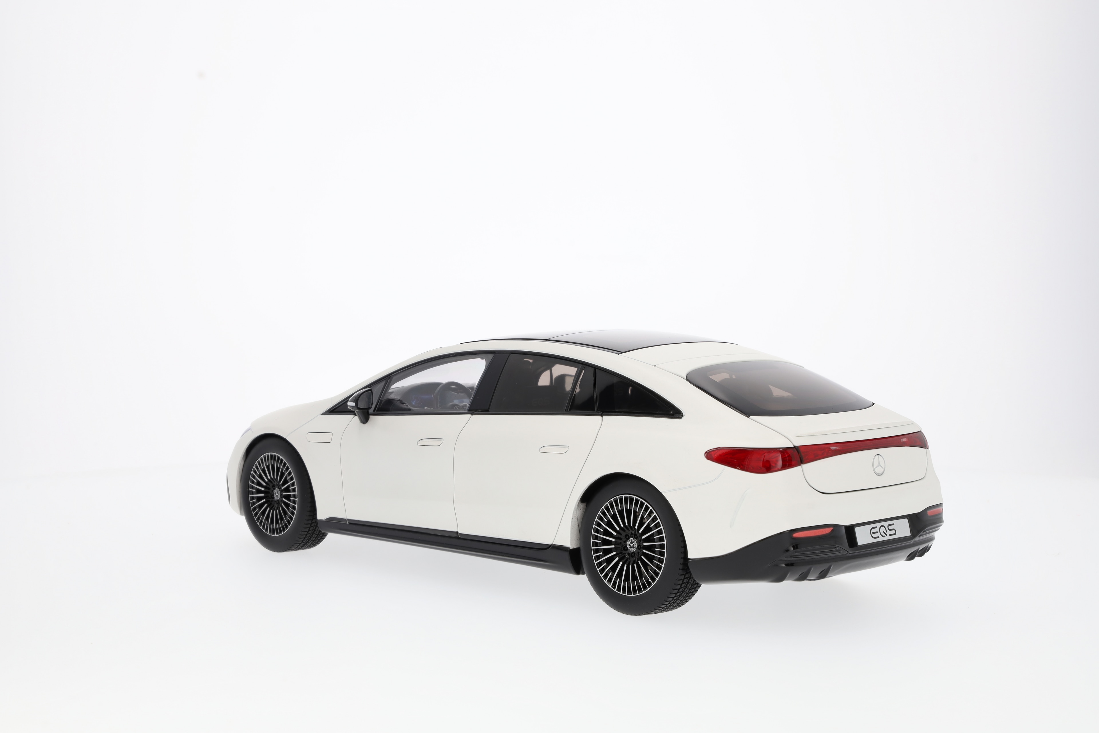 EQS, Limousine, V297 - MANUFAKTUR opalithweiß bright, NZG, 1:18