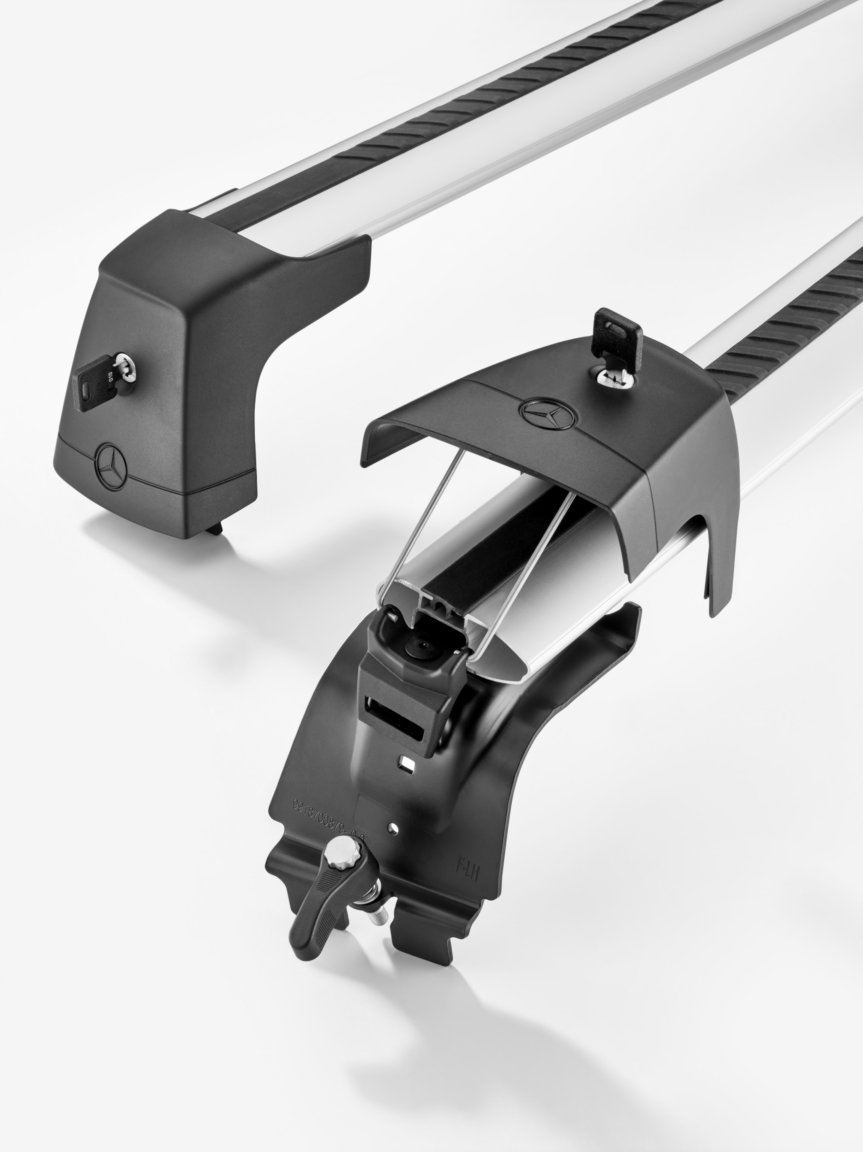 Bagażnik bazowy - aluminium / tworzywo sztuczne, srebrny / czerń