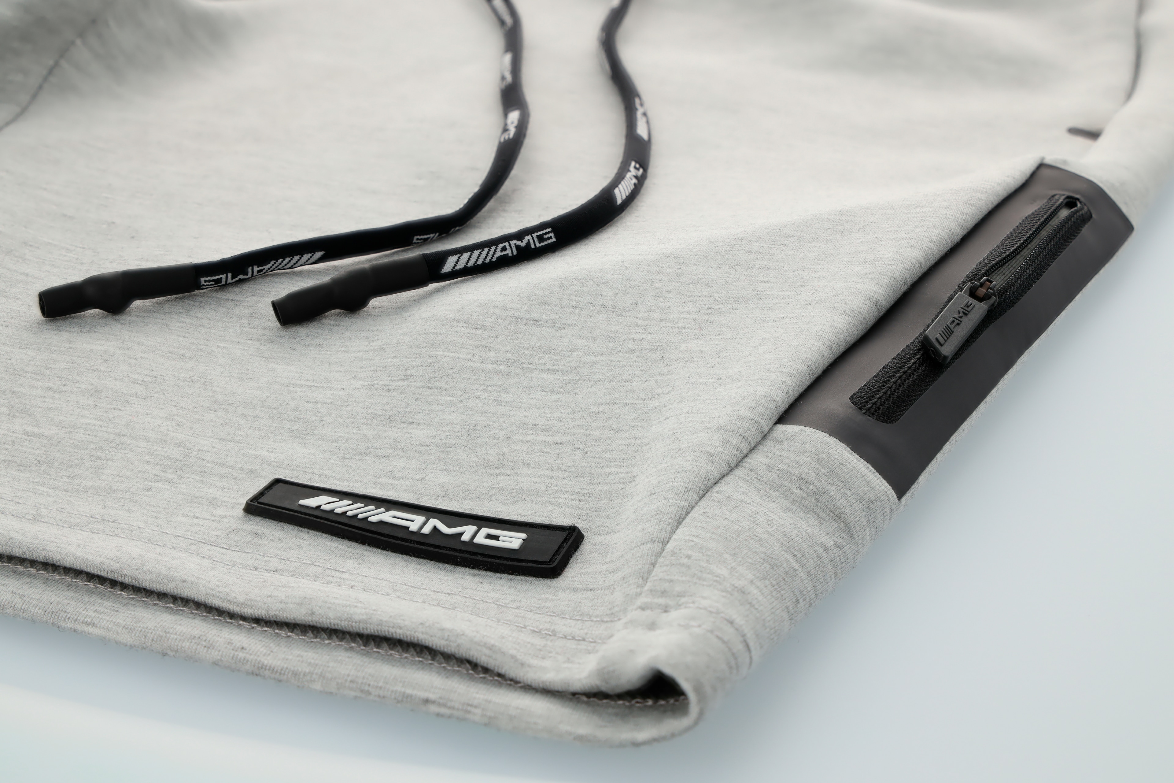 Męskie spodenki dresowe AMG - szary, S